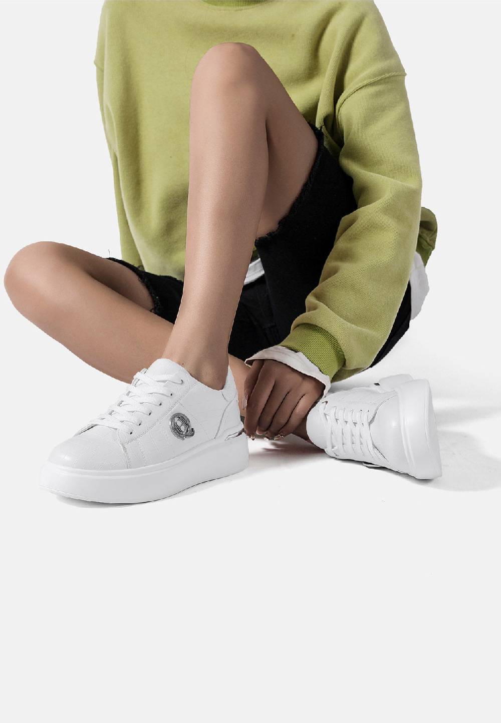 Queen Helena Sneakers - X28-15