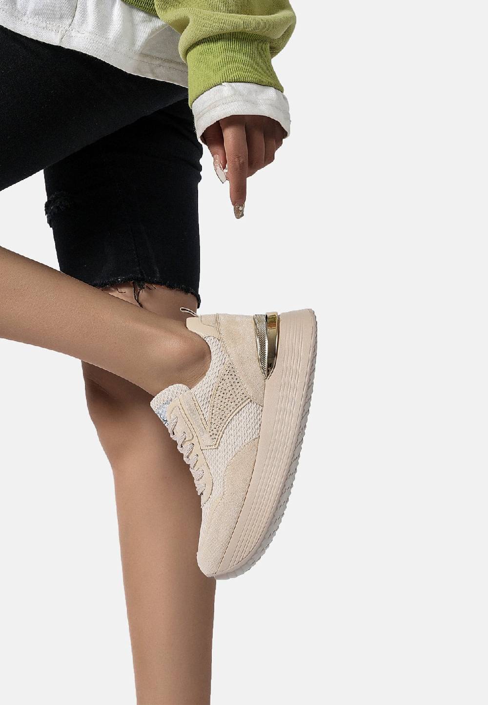 Queen Helena Sneakers - X28-26