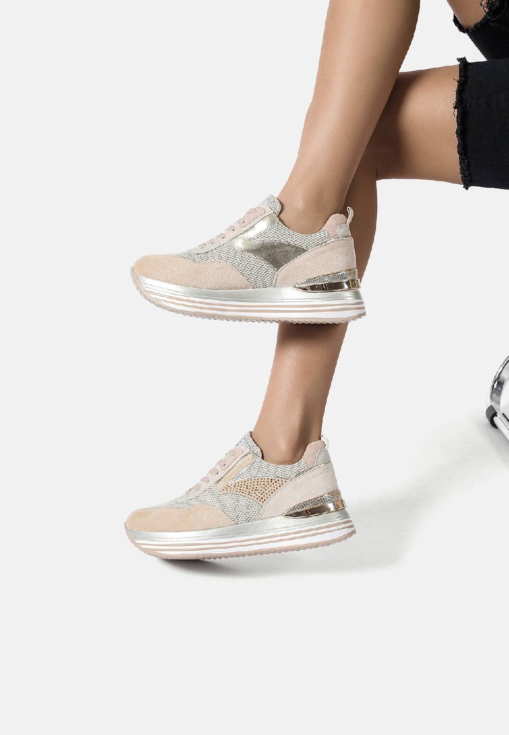 Queen Helena Sneakers - X28-30