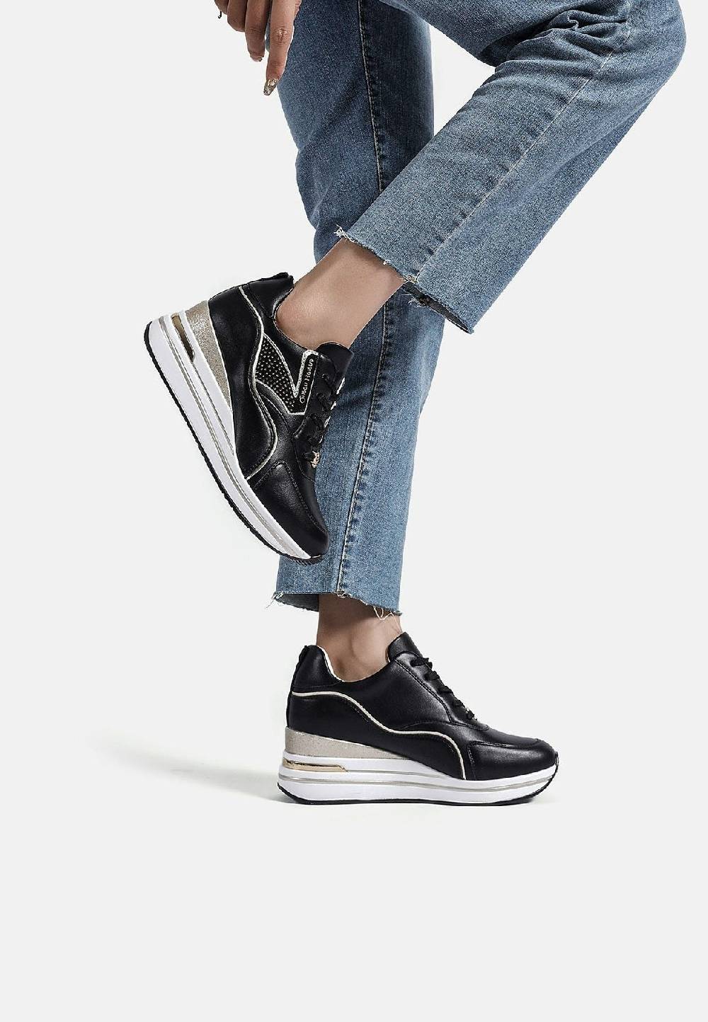 Queen Helena Sneakers - X28-43