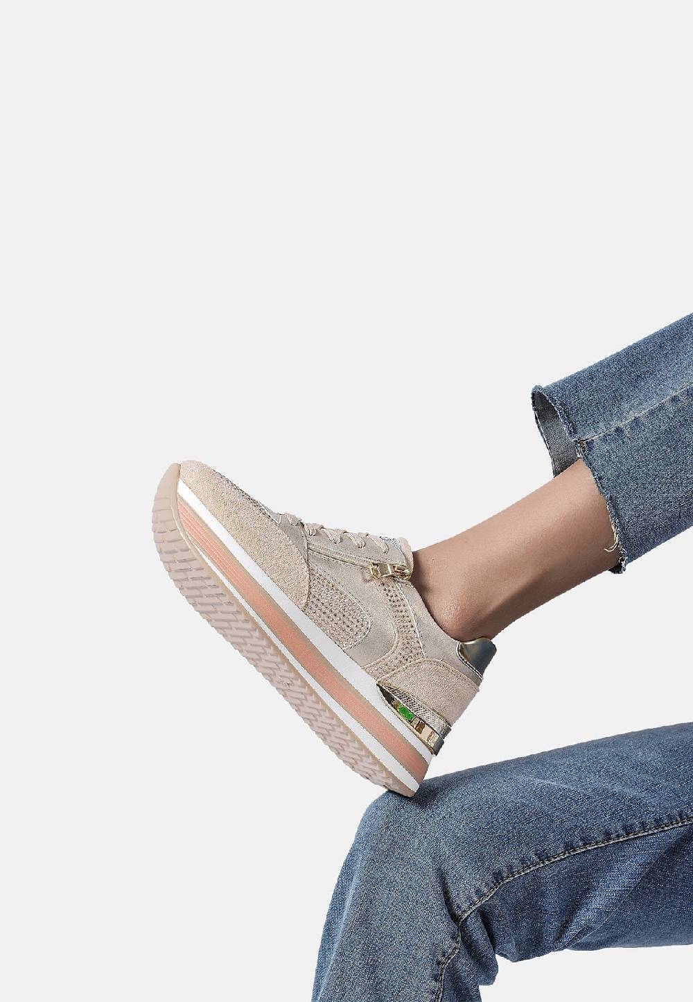 Queen Helena Sneakers - X28-61