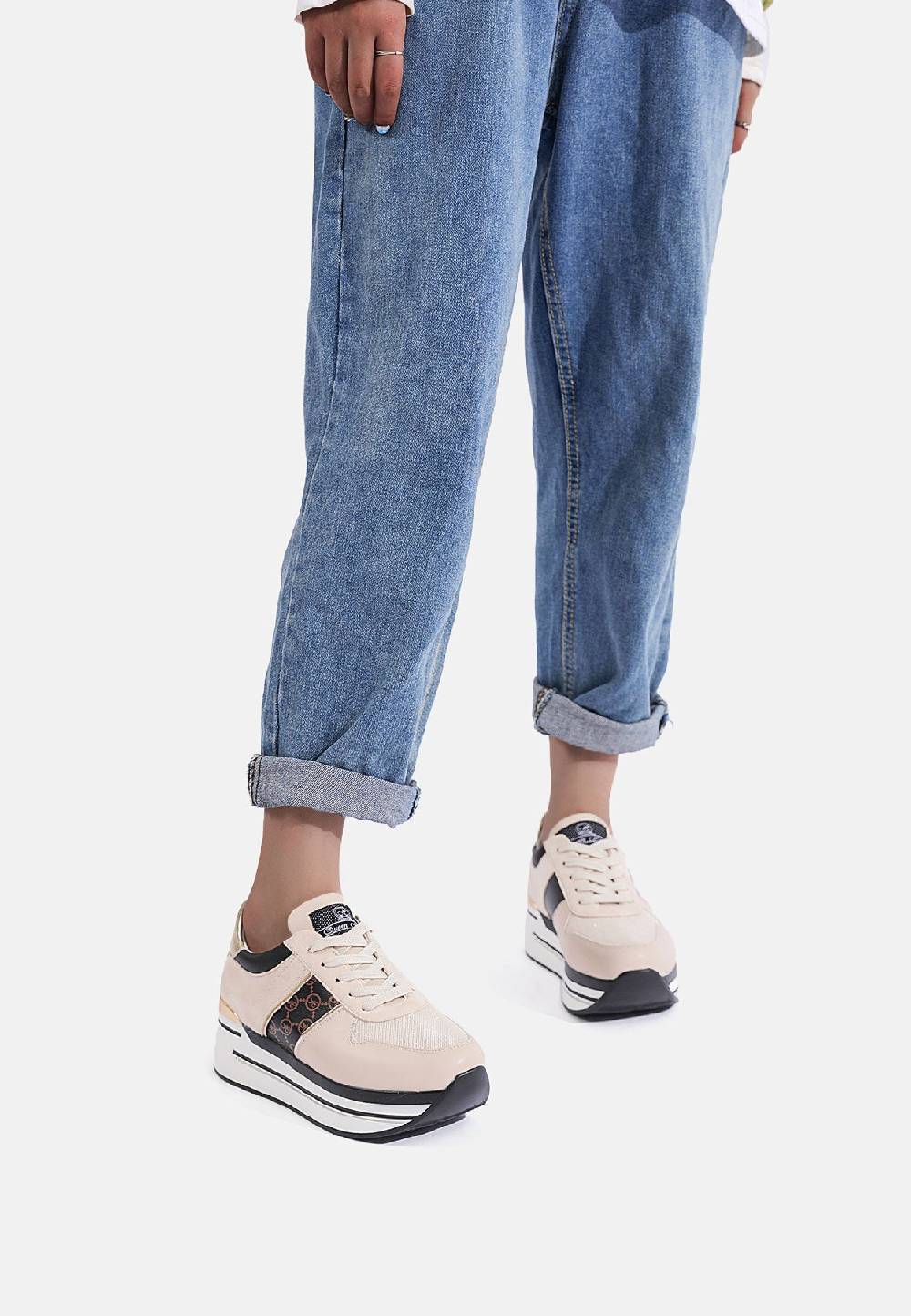 Queen Helena Sneakers - X29-26