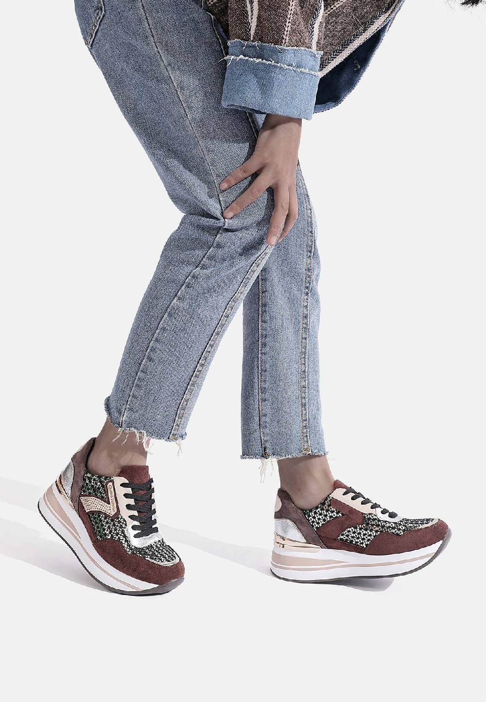 Queen Helena Sneakers - X29-31