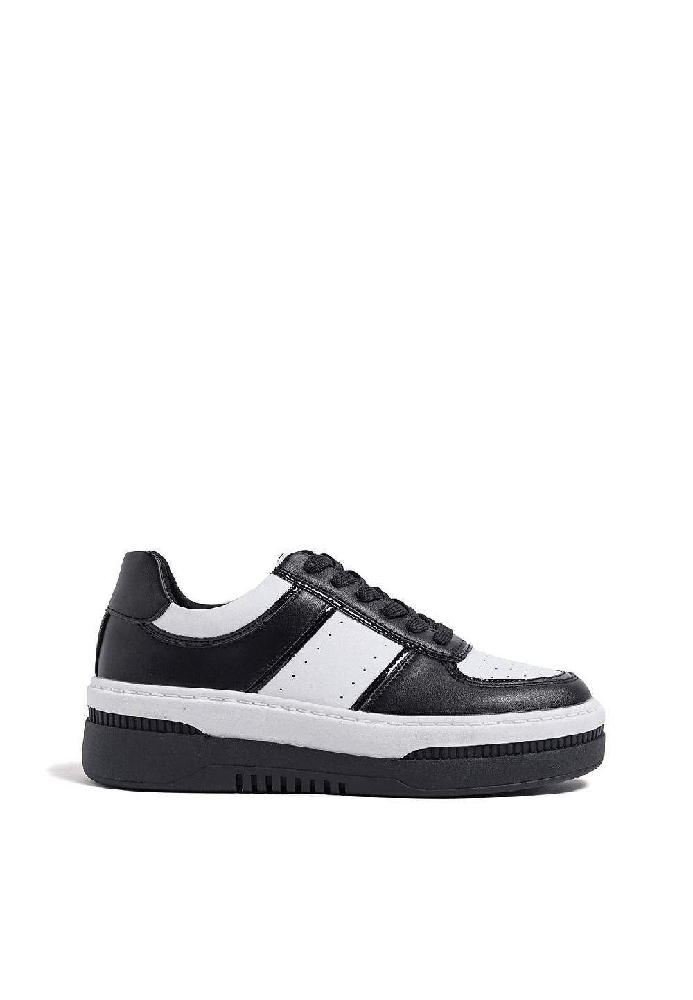 Queen Helena Sneakers - X29-5