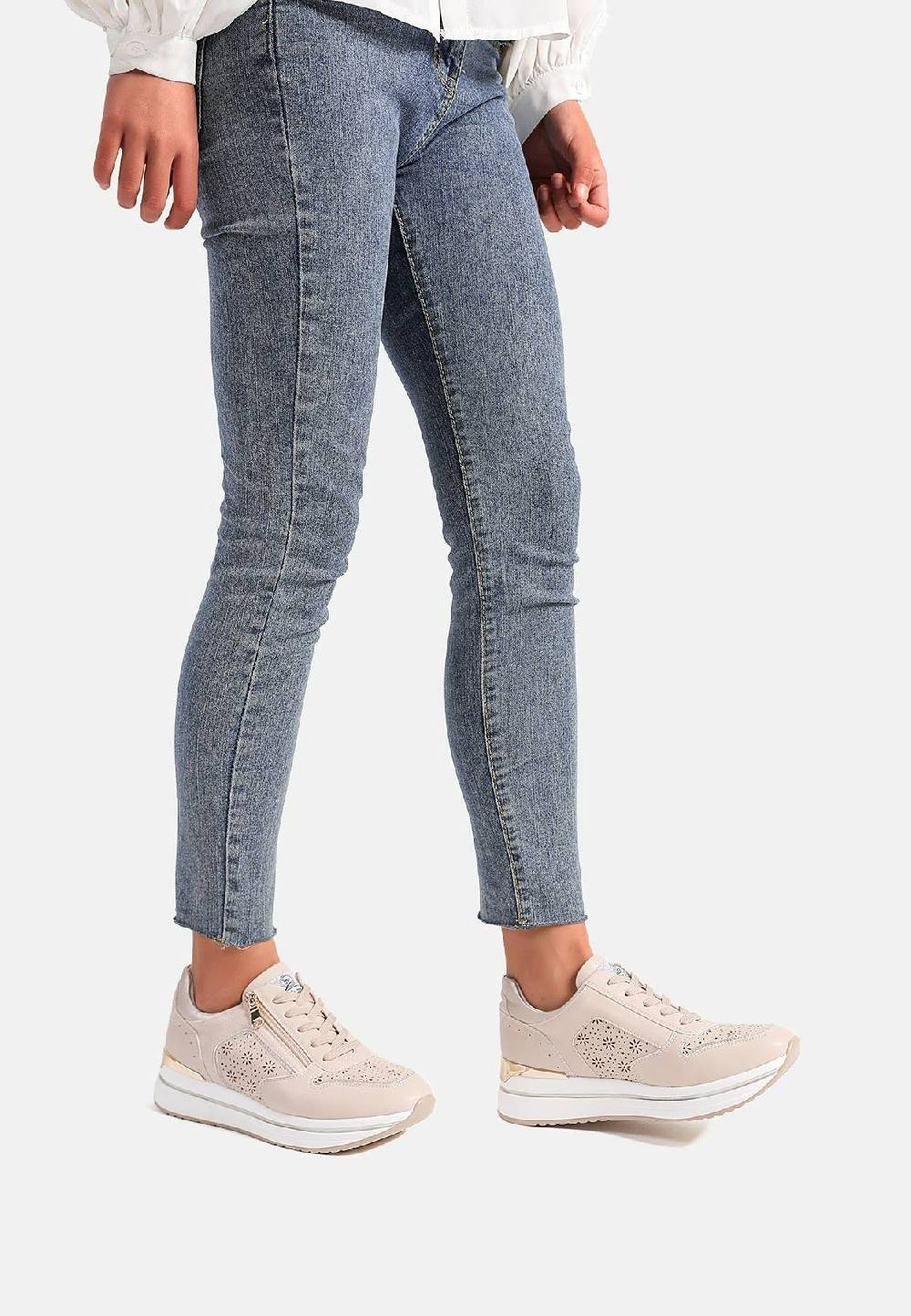 Queen Helena Sneakers X30-1