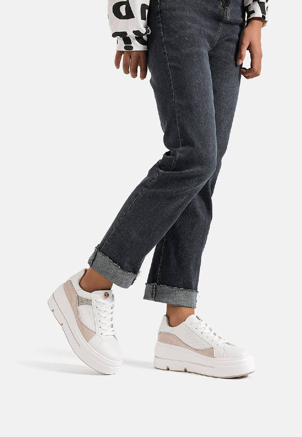 Queen Helena Sneakers X30-13