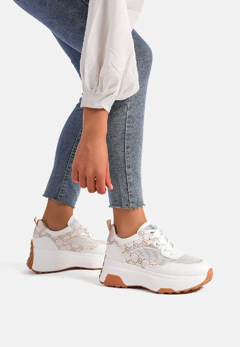 Queen Helena Sneakers X30-21