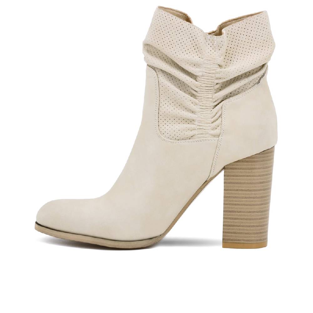 Queen Helena Tronchetti - X24-36