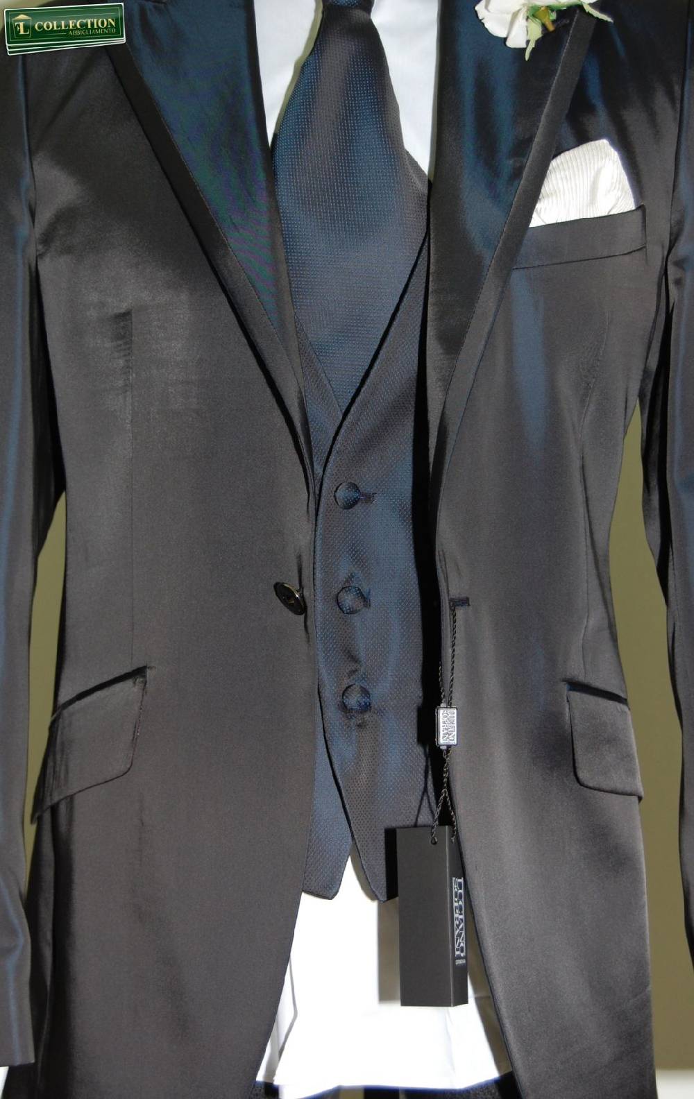 Luciano Soprani Cerimonia Abito Blu Slim Fit Luciano Soprani Cerimonia Con Panciotto E Cravatta