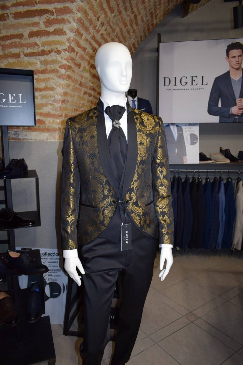 Musani Milano Cerimonia Abito Musani Damascato Ecru Con Panciotto Cravatta E Papillon