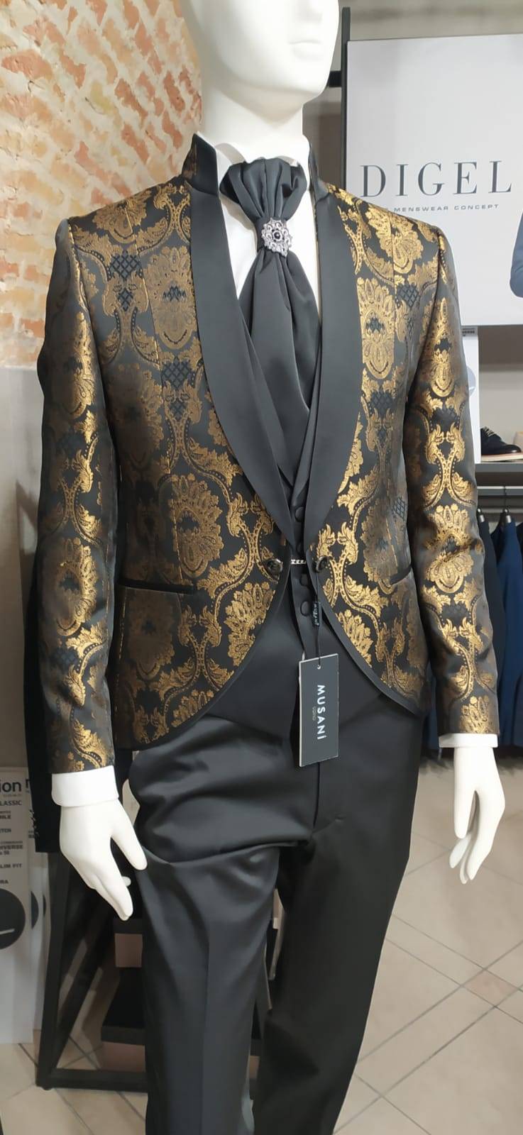 Musani Milano Cerimonia Abito Musani Damascato Ecru Con Panciotto Cravatta E Papillon