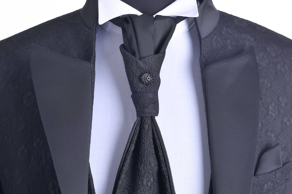 Baggi Abito Slim Fit Alla Coreana Nero Damascato Con Gilet E Cravatta