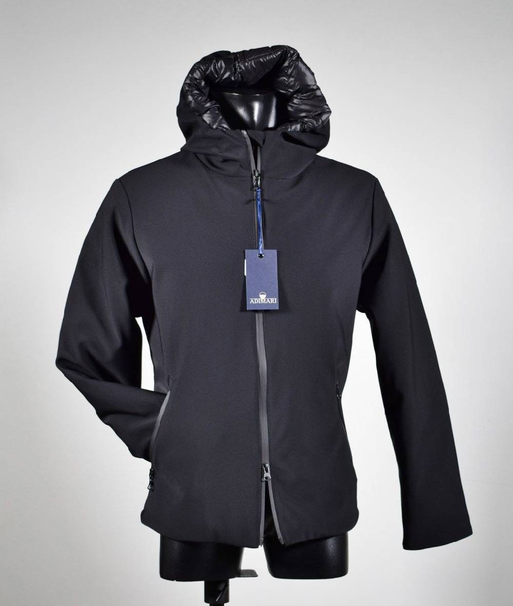 Adimari Giubbotto Corto Tecnico Nero A Fondo Dritto Con Cappuccio