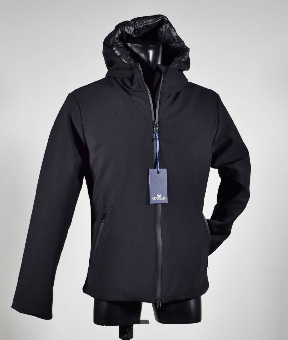 Adimari Giubbotto Corto Tecnico Nero A Fondo Dritto Con Cappuccio