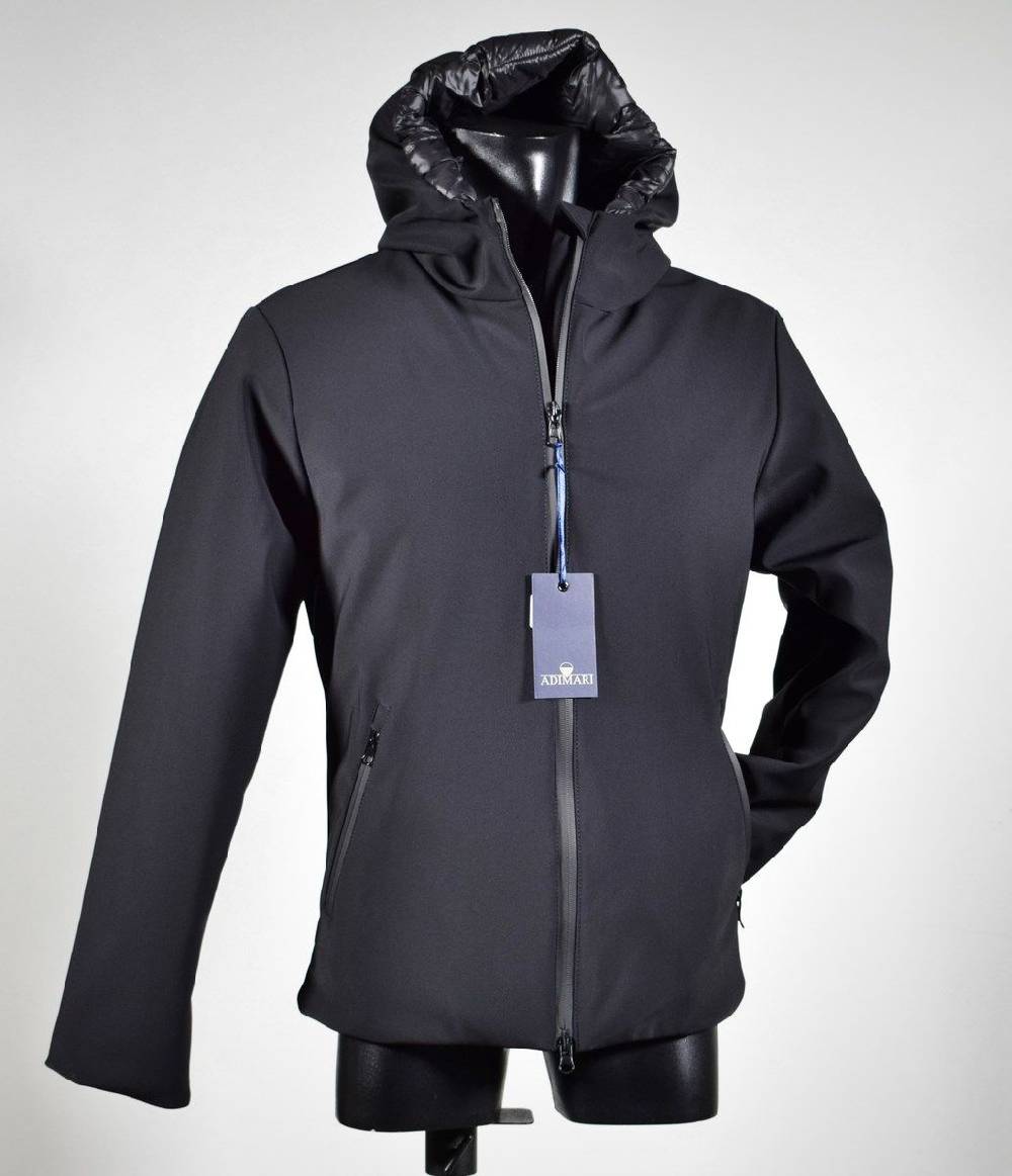 Adimari Giubbotto corto tecnico nero a fondo dritto con cappuccio
