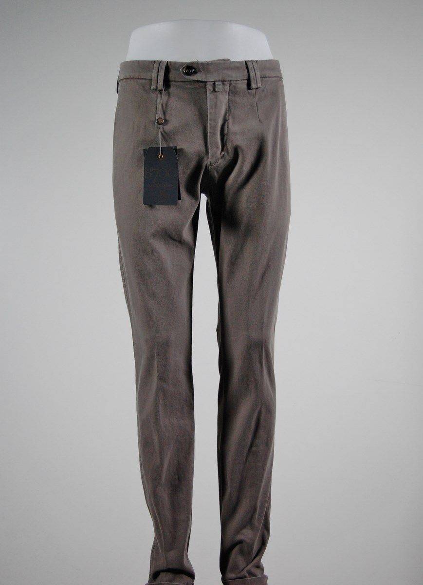 B Settecento Pantalone B700 in gabardina stretch slim fit quattro colori