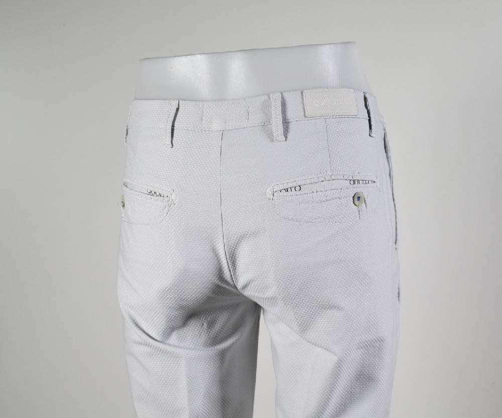 Quota Otto Pantalone Slim Fit In Cotone Operato Quota Otto In Quattro Colori