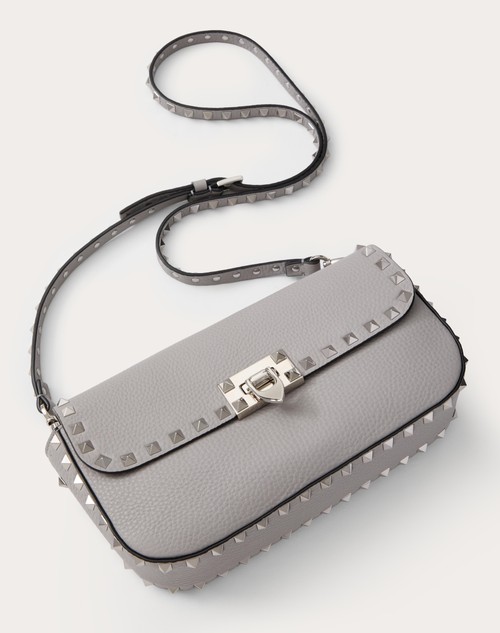 Red Valentino BORSA A TRACOLLA VALENTINO GARAVANI ROCKSTUD IN VITELLO GRANATO