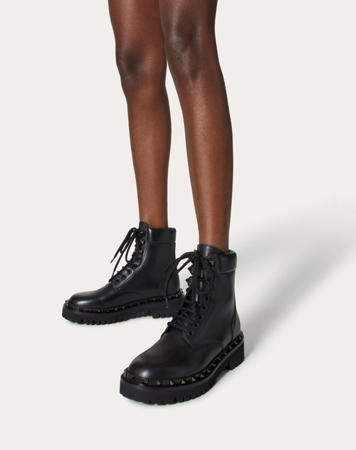 Red Valentino COMBAT BOOT ROCKSTUD IN VITELLO E BORCHIE IN TONO 50MM