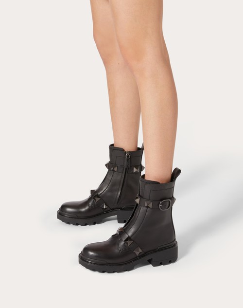 Red Valentino COMBAT BOOT ROMAN STUD IN VITELLO E BORCHIE IN TONO 40MM