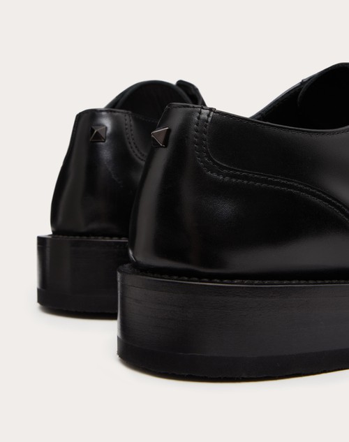 Red Valentino DERBY ROCKSTUD ESSENTIAL IN VITELLO