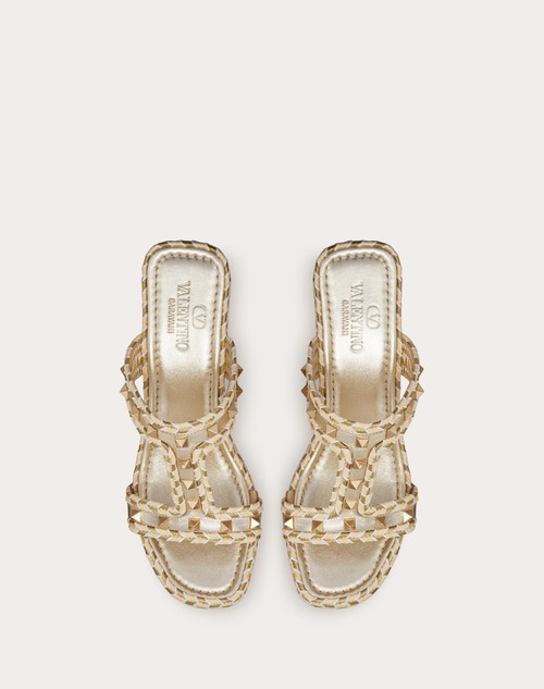 Red Valentino SANDALO ZEPPA ROCKSTUD IN NAPPA LAMINATA 90MM