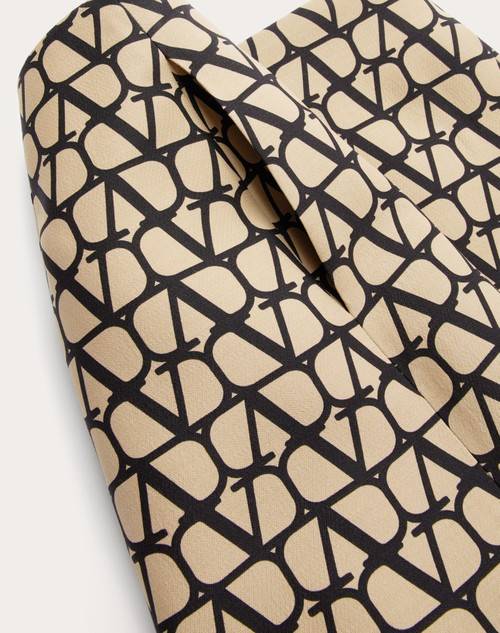 Red Valentino SHORTS IN CREPE COUTURE TOILE ICONOGRAPHE