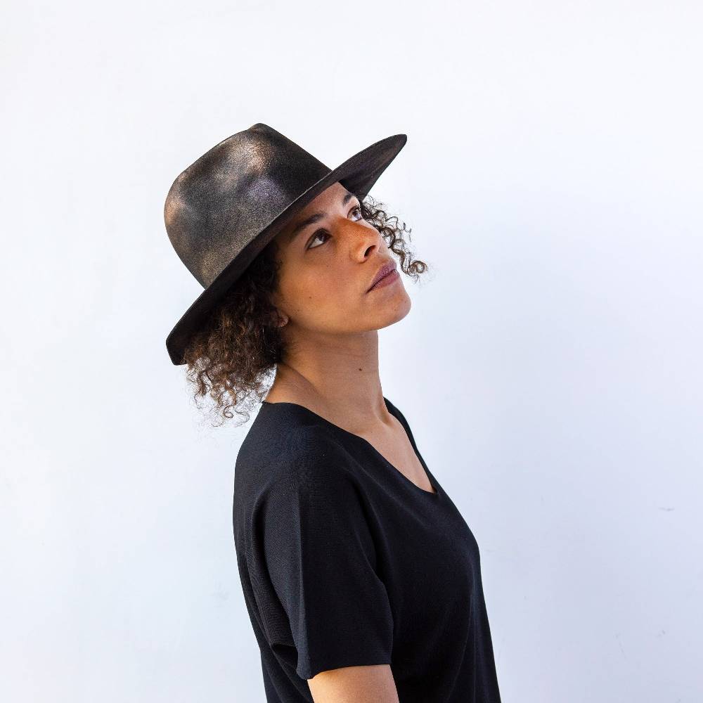 Reinhard Plank NORMA LANA NERO RAME BRUCIATO