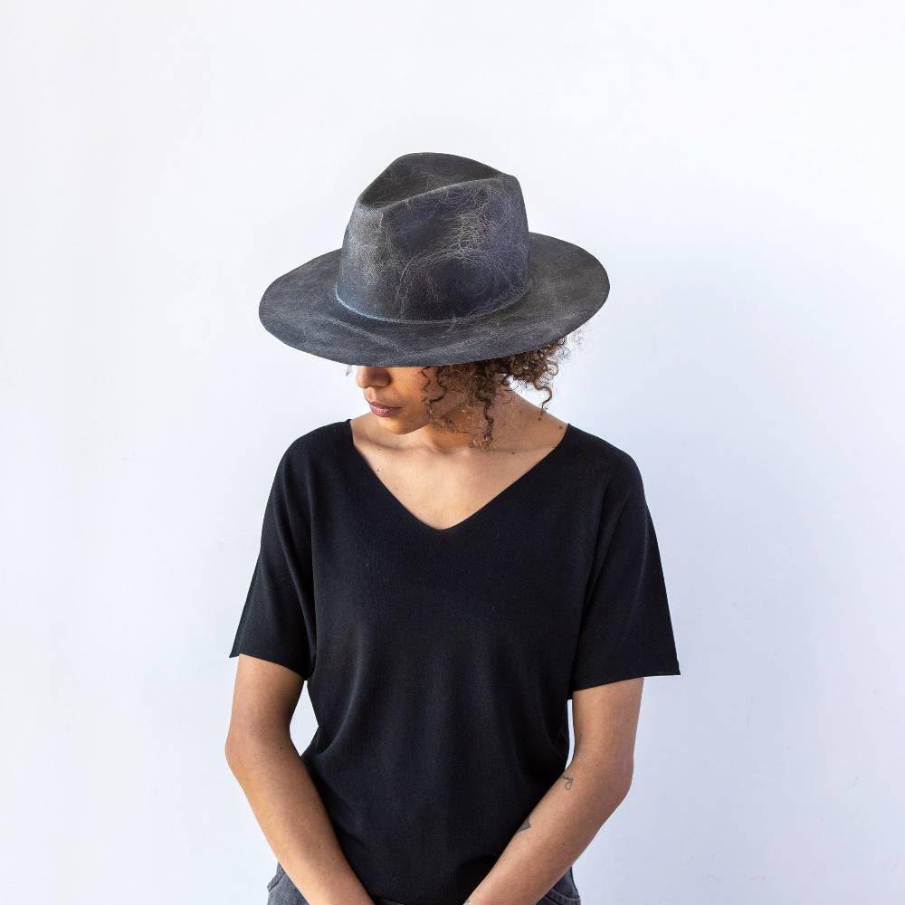 Reinhard Plank NORMA LAPIN NERO CERATO