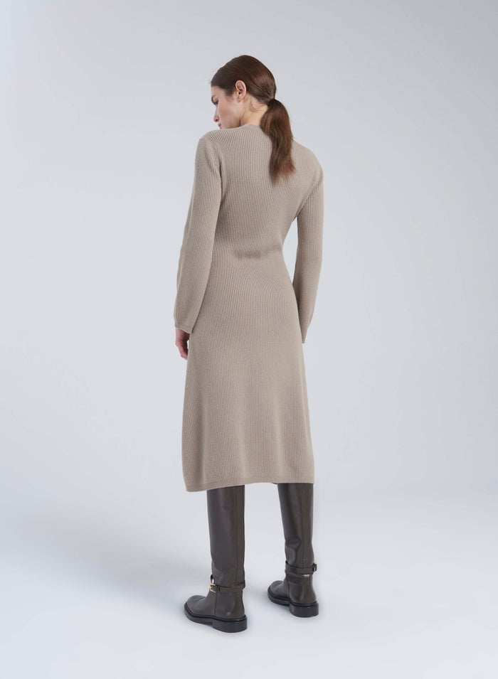 Lorena Antoniazzi ABITO IN MAGLIA