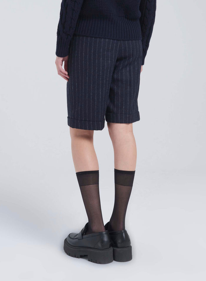 Lorena Antoniazzi BERMUDA IN ALPACA E LANA