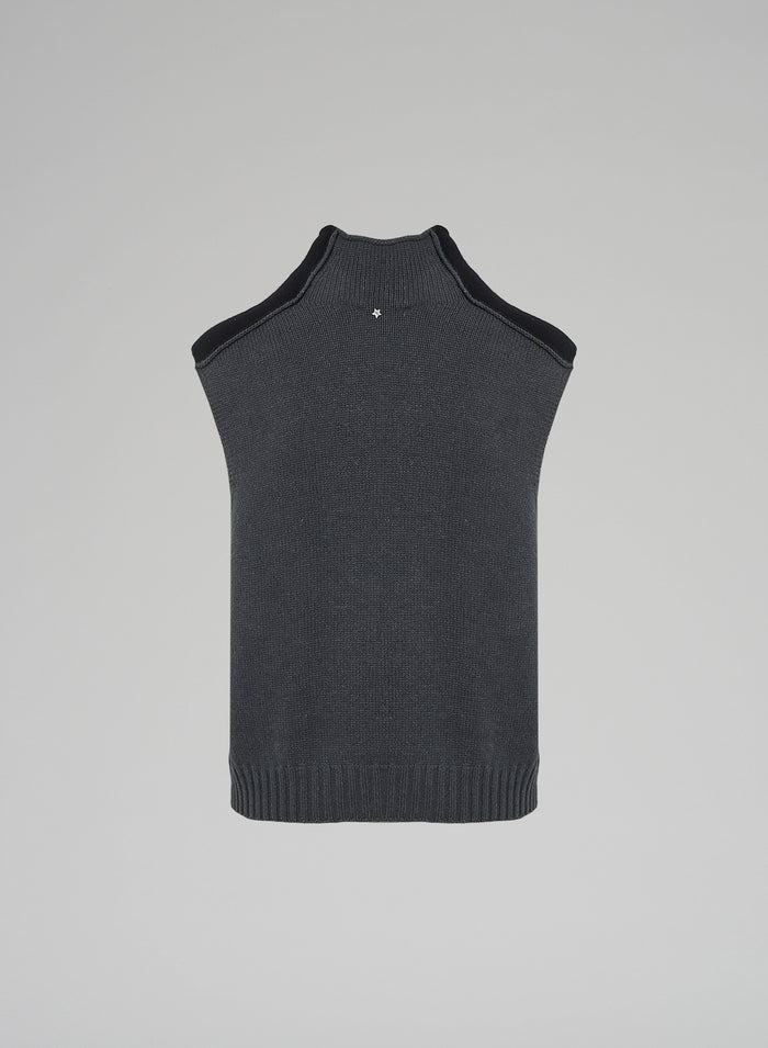 Lorena Antoniazzi GILET IN MAGLIA