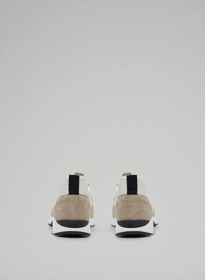 Lorena Antoniazzi SNEAKERS ICONICHE