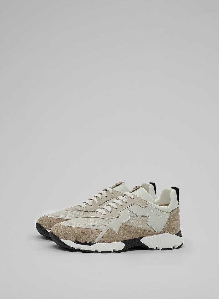 Lorena Antoniazzi SNEAKERS ICONICHE