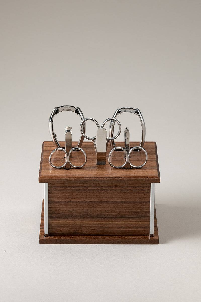 Lorenzi Milano Completo manicure da toilette in Legno