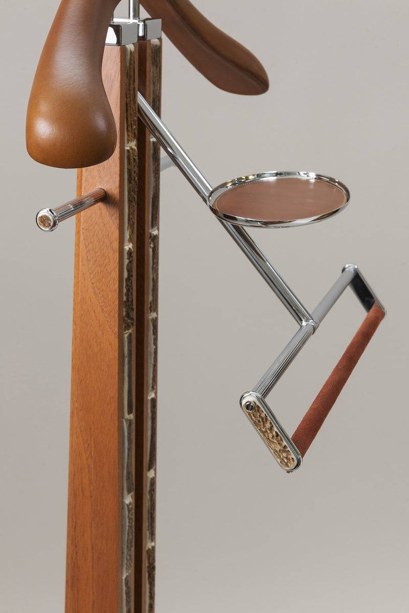 Lorenzi Milano Servo Muto Da Guardaroba Con Inserti In Cervo (palco)