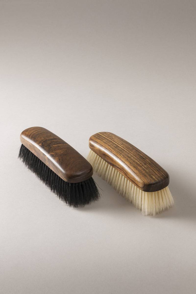 Lorenzi Milano Spazzola per scarpe modello 'sciuscià' in Ovangkol