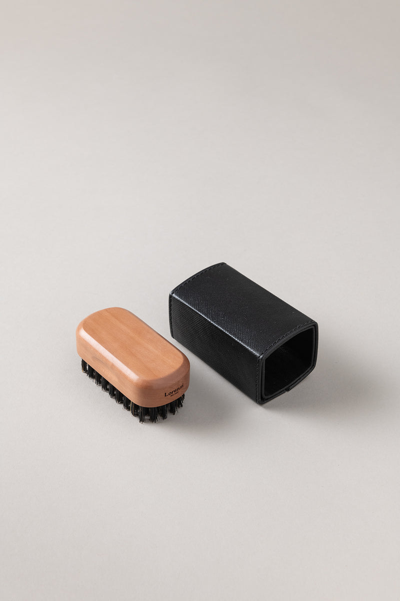 Lorenzi Milano Spazzolino unghie con tunnel (setola dura)