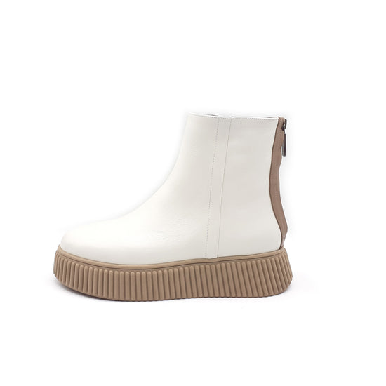 Lorenzo Mari Beatles Sally 3