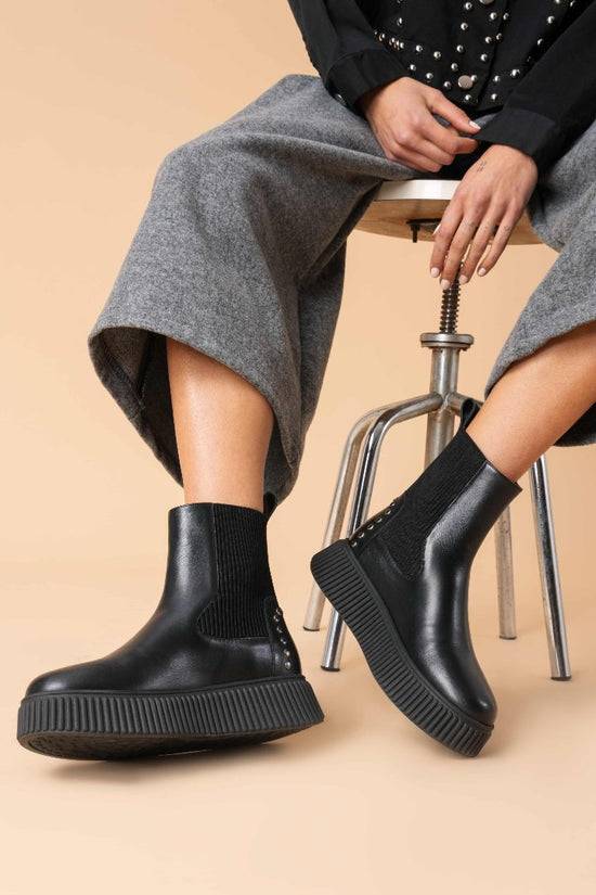 Lorenzo Mari Beatles Sally 4