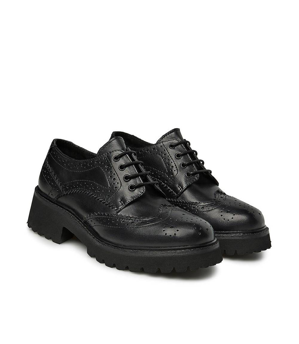 Loriblu Derby Brogue In Vitello Nero