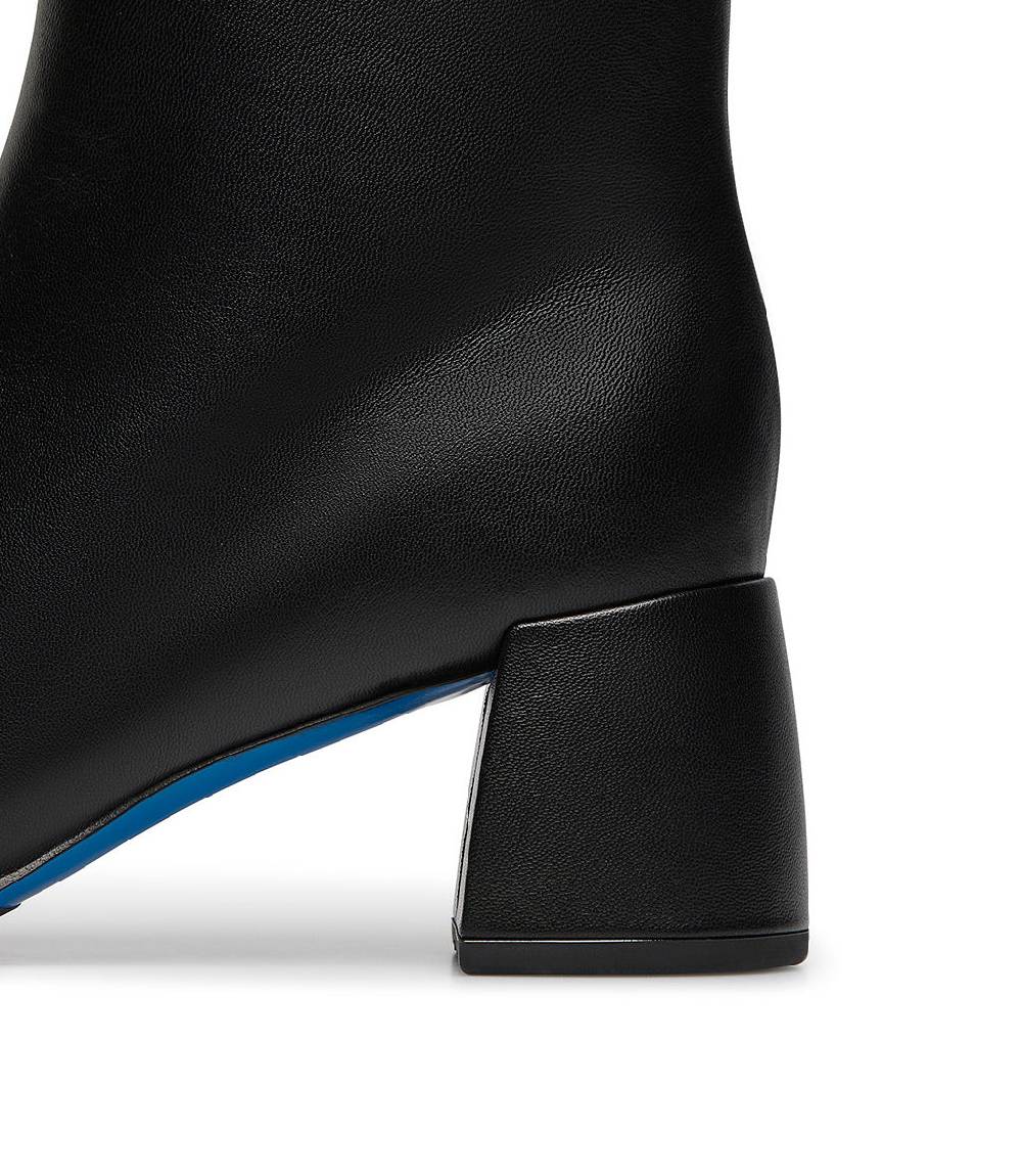 Loriblu Stivaletto Nappa Nero Con Punta In Vernice