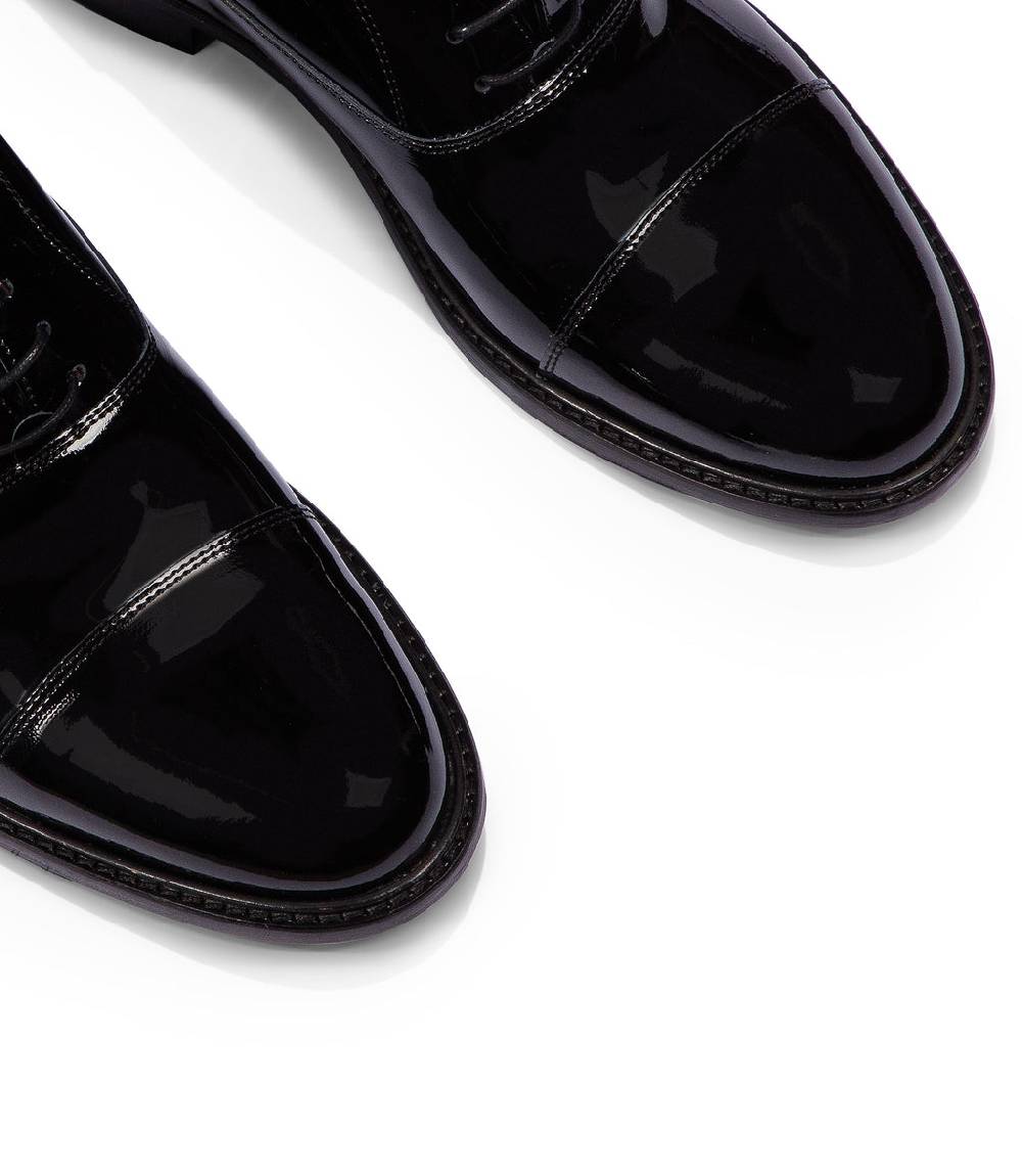 Loriblu Stringate Oxford In Vernice Nera