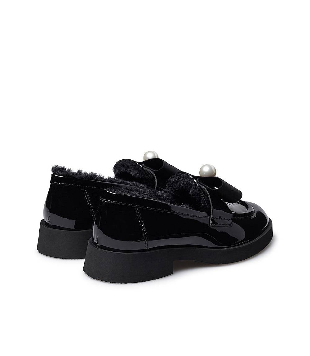 Loriblu Mocassino In Vernice Nera Con Perle E Fodera Montone