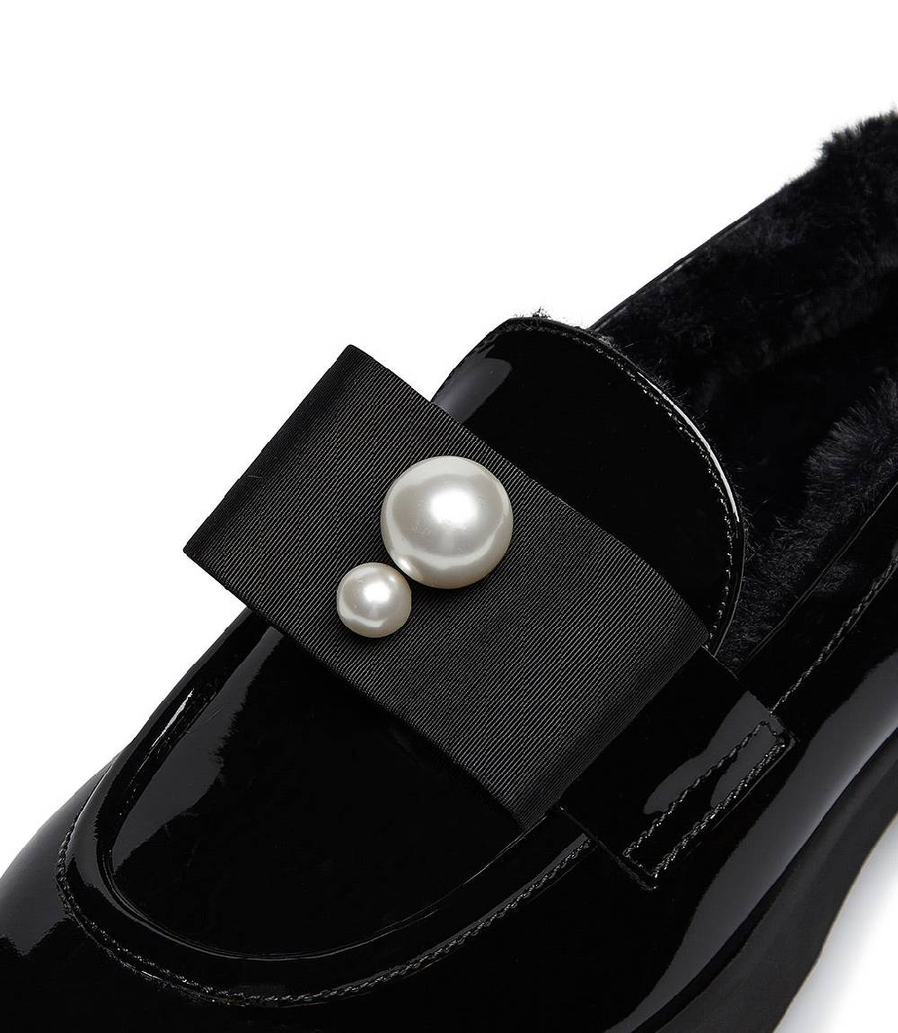 Loriblu Mocassino In Vernice Nera Con Perle E Fodera Montone