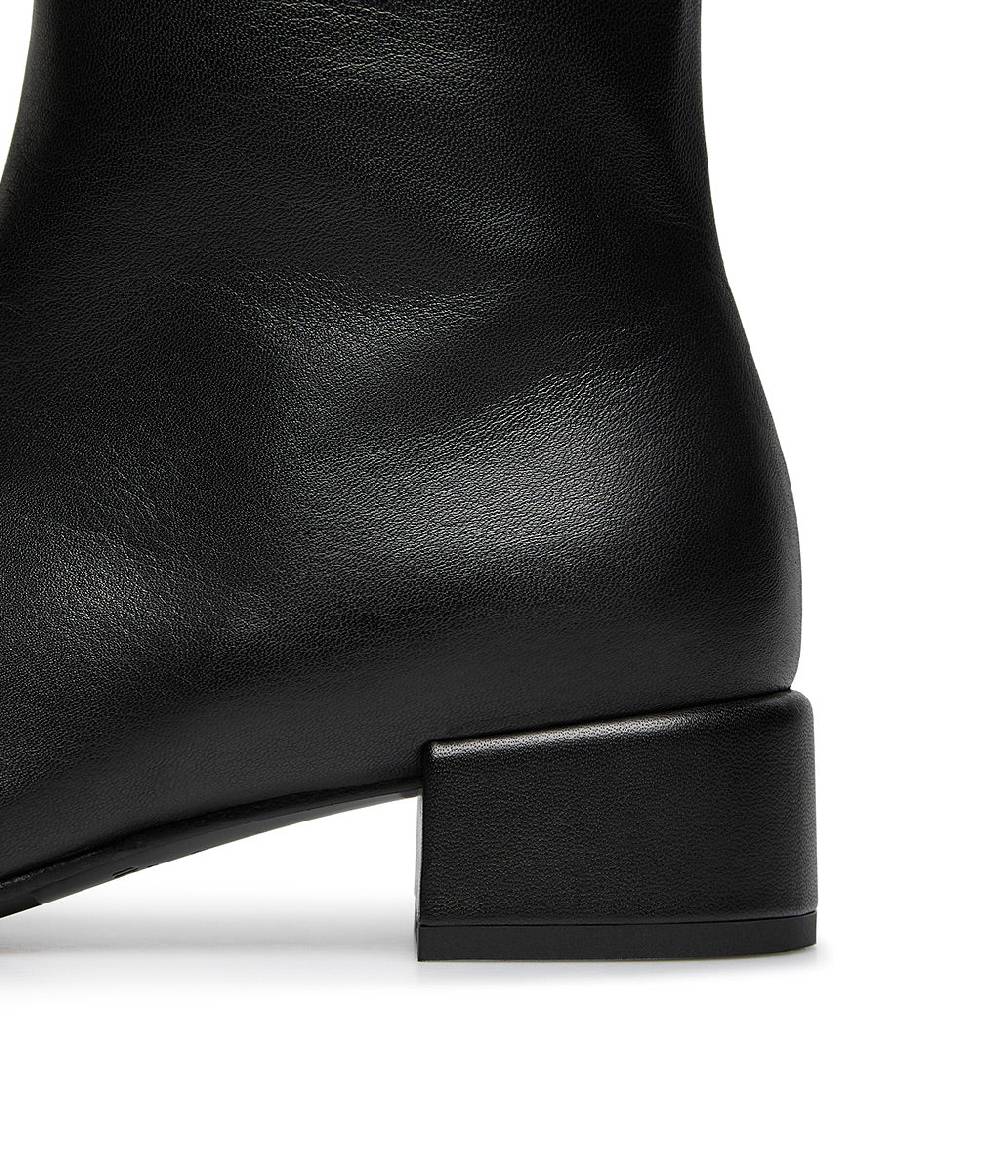 Loriblu Stivaletto Nappa Nero Con Dettagli In Vernice