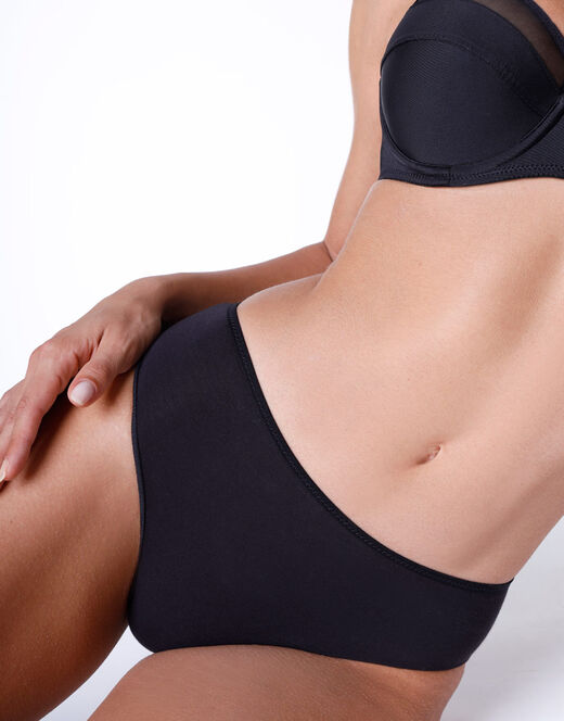 Lovable Slip midi Invisible Cotton nero in cotone. Massima invisibilità