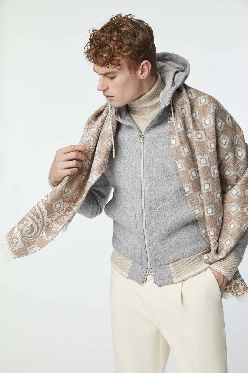 Lubiam Sciarpa in lana nocciola con dettagli in contrasto Sciarpa in lana nocciola con dettagli in contrasto