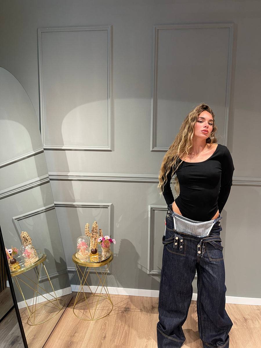 Lovely Sisters Body Anna Nero