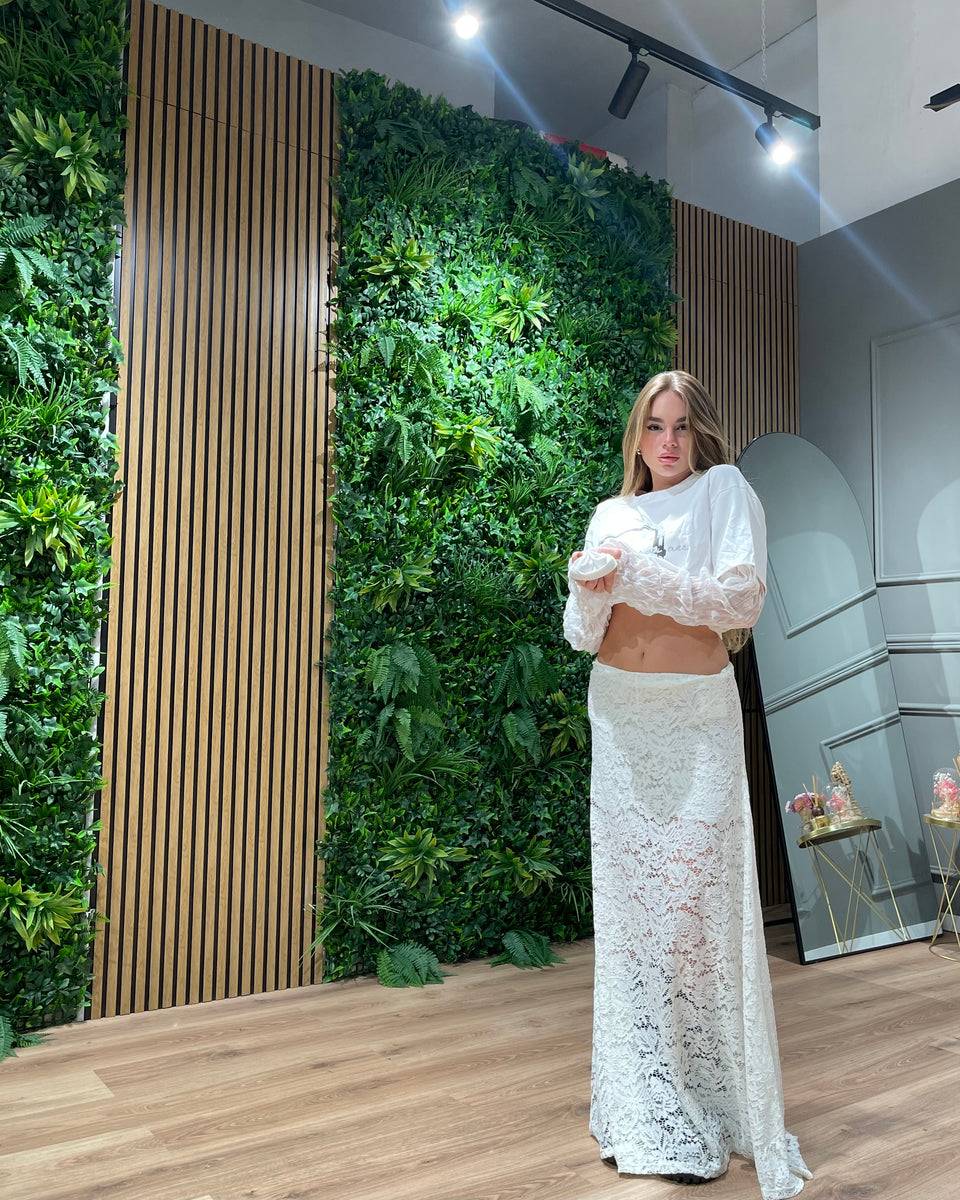 Lovely Sisters Gonna In Pizzo Bianca